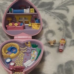 Vintage Polly Pocket Blue Bird with 1 miniature Polly and cat